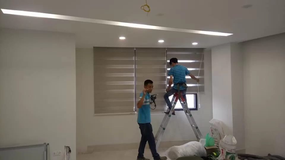 Lắp đặt rèm cầu vồng Hàn Quốc là sản phẩm trang trí nội thất độc đáo và phong cách