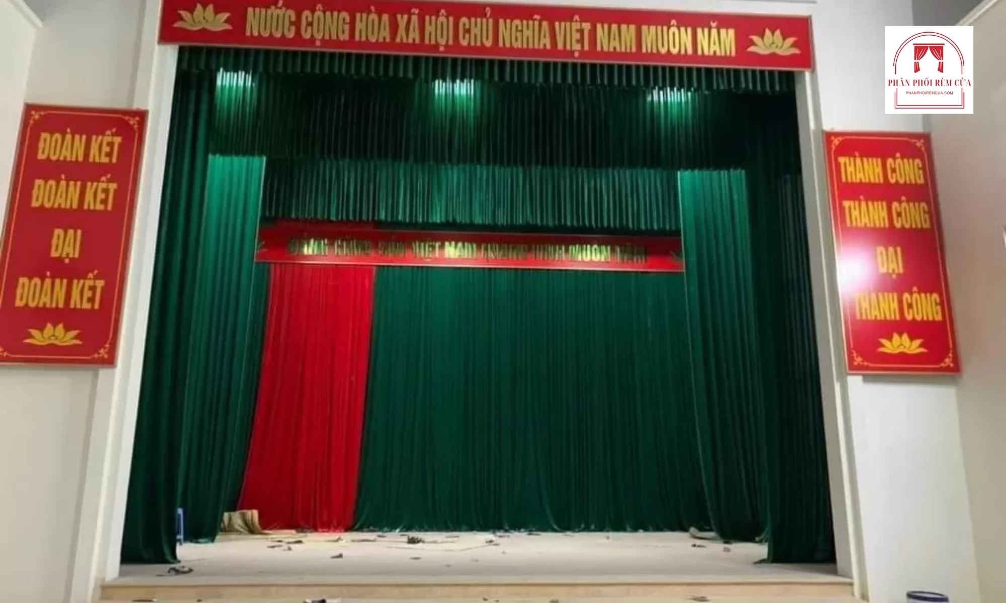 Phông hội trường vải nhung Việt Nam