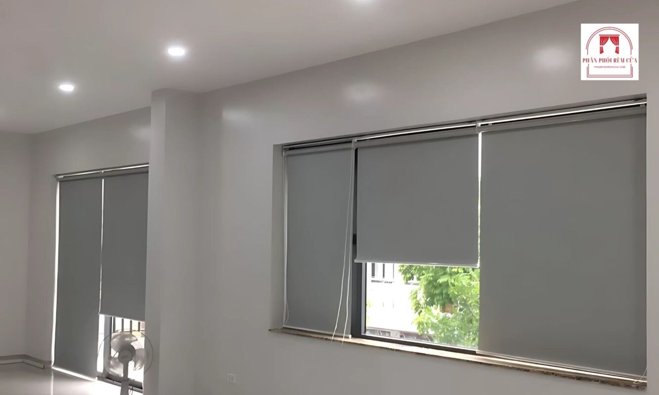 Rèm cuốn pvc chống nắng cho cửa sổ bệnh viện