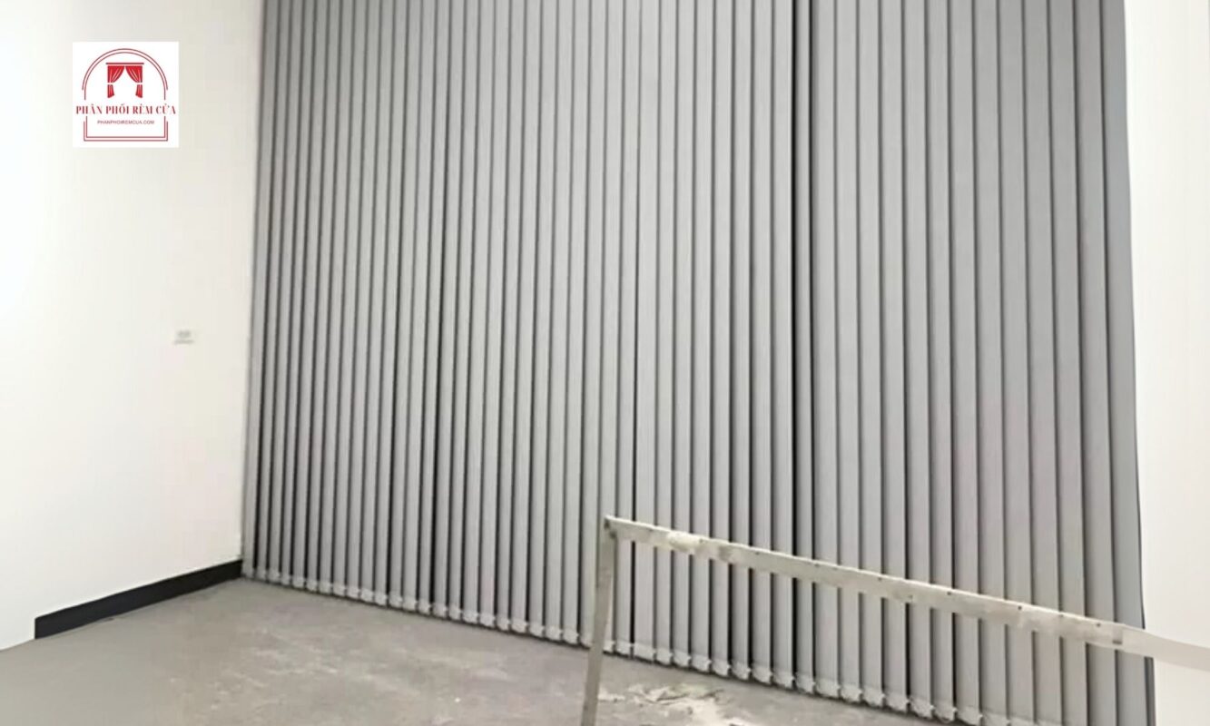 Rèm mành lá dọc phù hợp với những không gian nào?