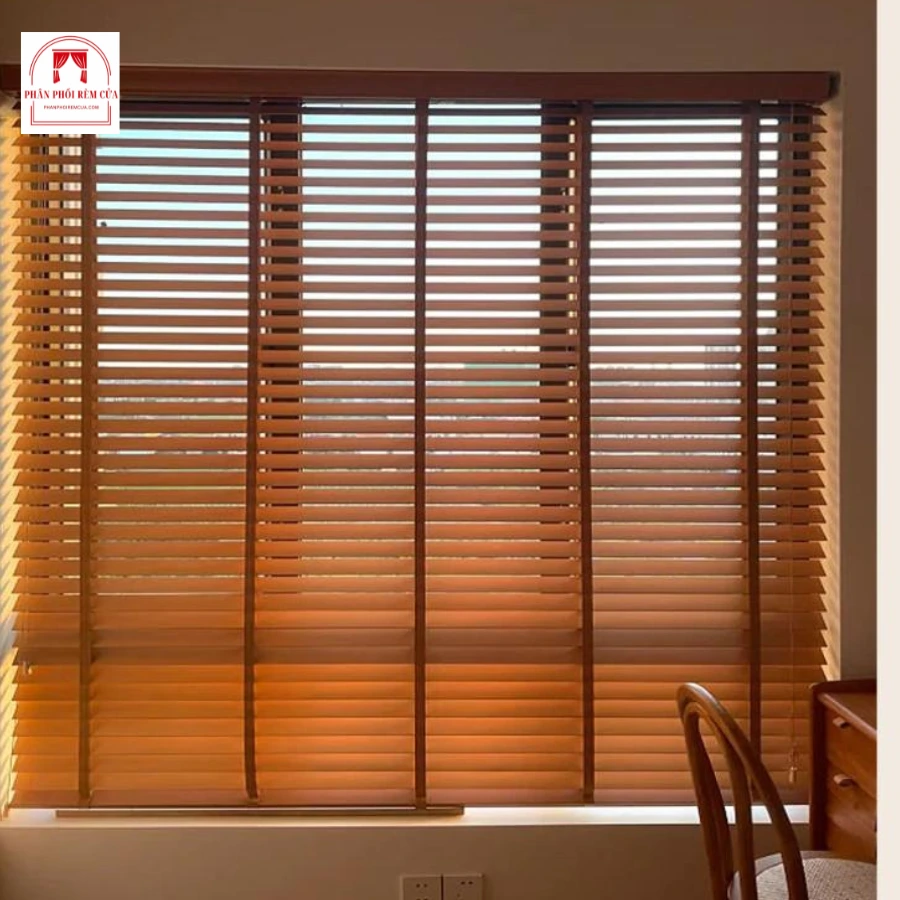 Rèm cửa sổ sáo gỗ