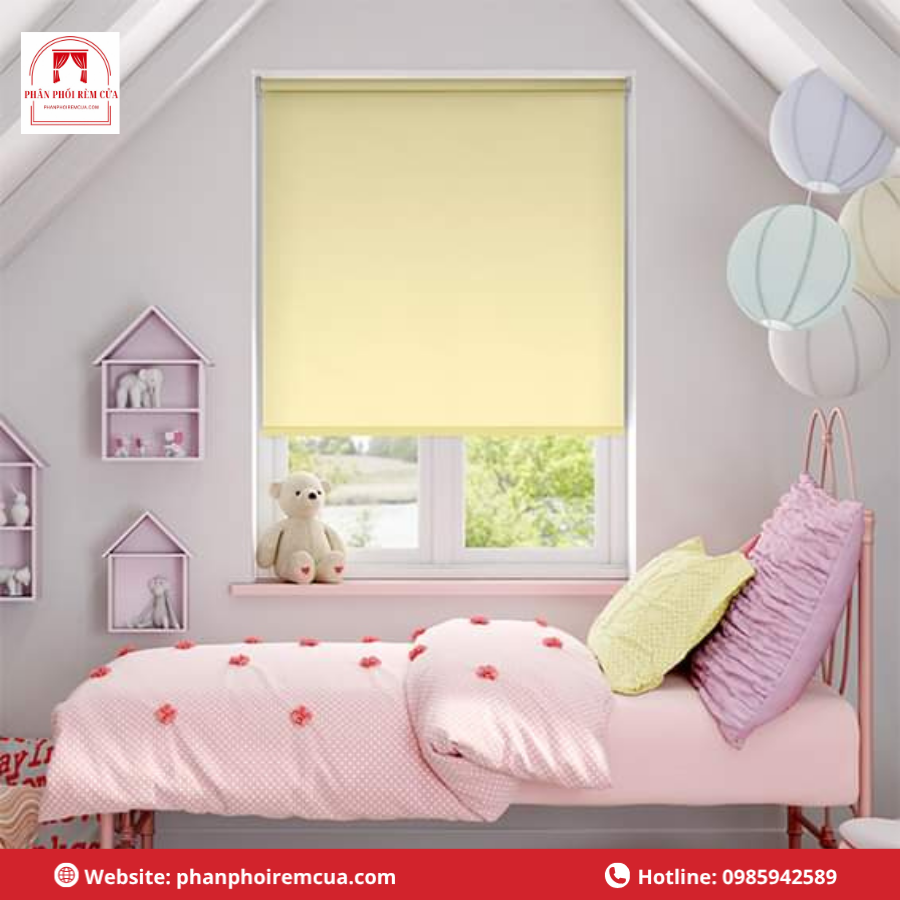 Rèm cuốn cửa sổ phòng ngủ