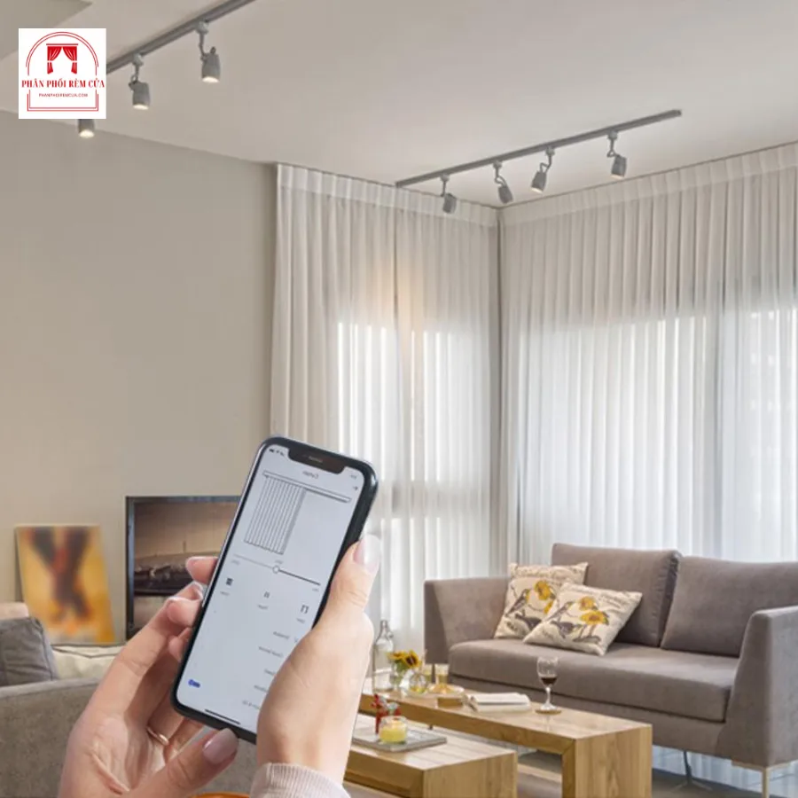 Rèm tự động điều khiển bằng điện thoại
